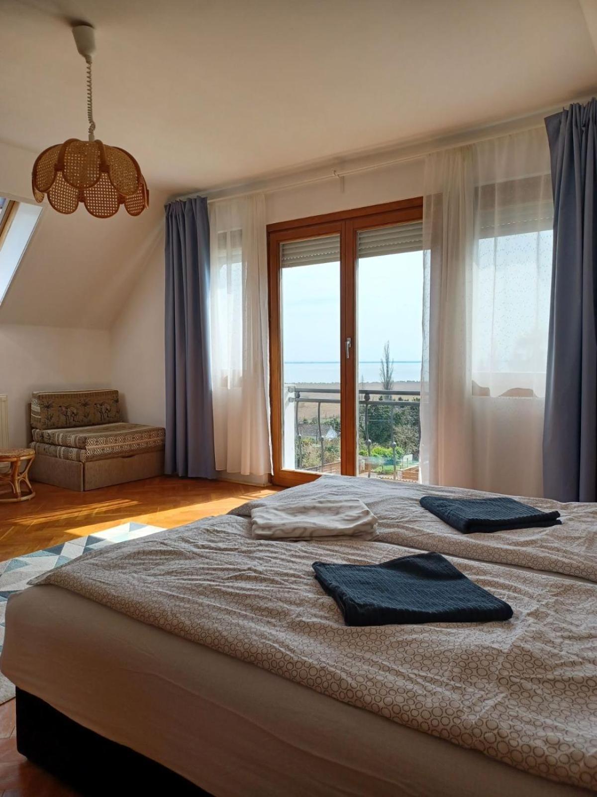 Szigligeti Panorama Apartmanhaz Luaran gambar