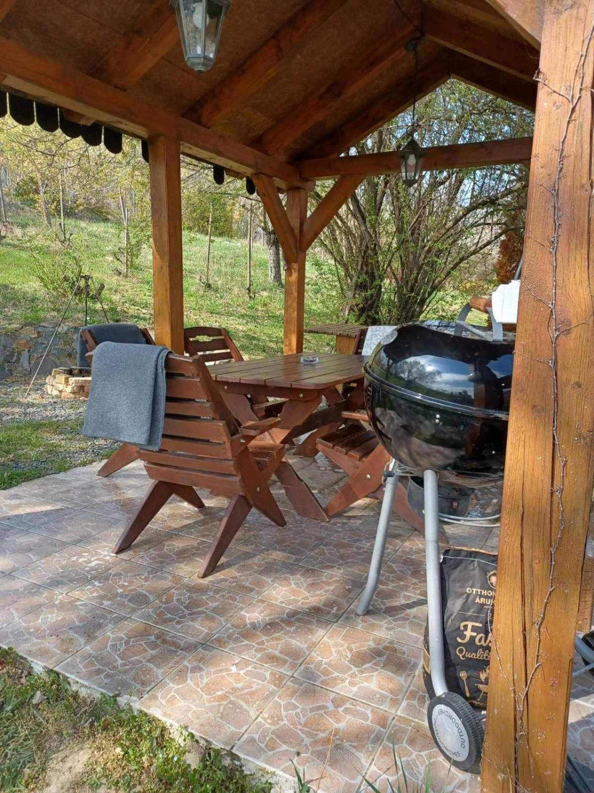 Szigligeti Panorama Apartmanhaz Luaran gambar