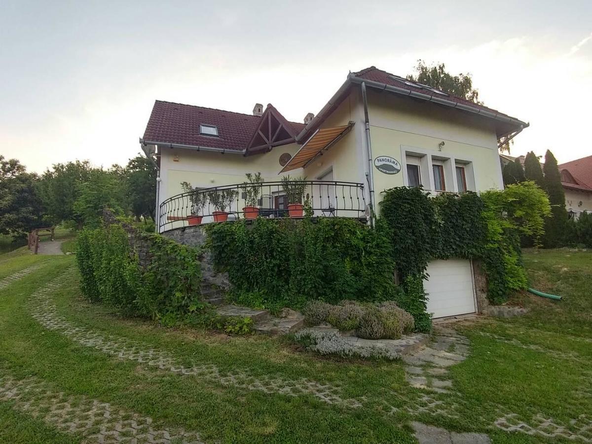 Szigligeti Panorama Apartmanhaz Luaran gambar